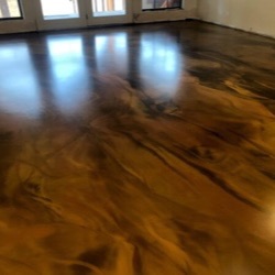 Bronze metallic epoxy floor in a home